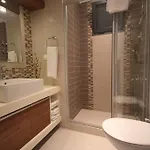Kondo Suites アパートホテル 4*