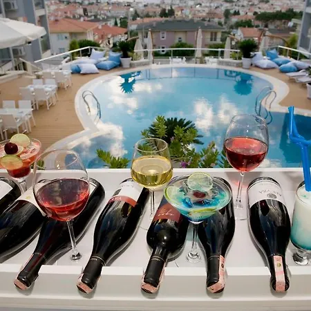 Kondo Suites 4*