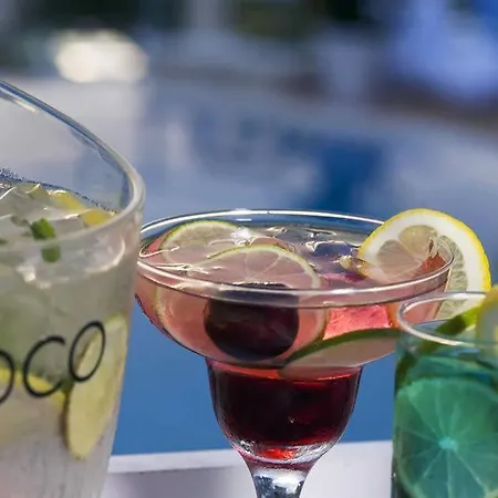 Kondo Suites アパートホテル Çeşme